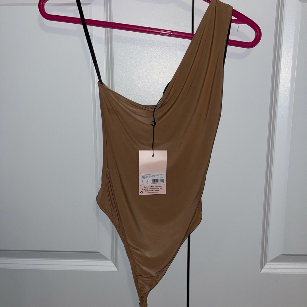 Misguided Beige One Shoulder Bodysuit
